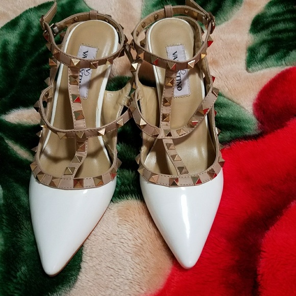 Shoes - Picture 2 of 3